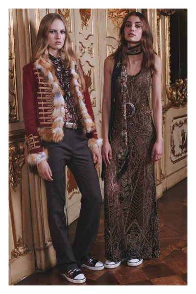 Look 34